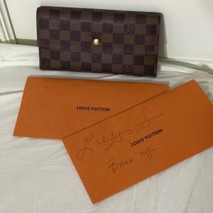 Authentic LV Damier Ebene International Wallet